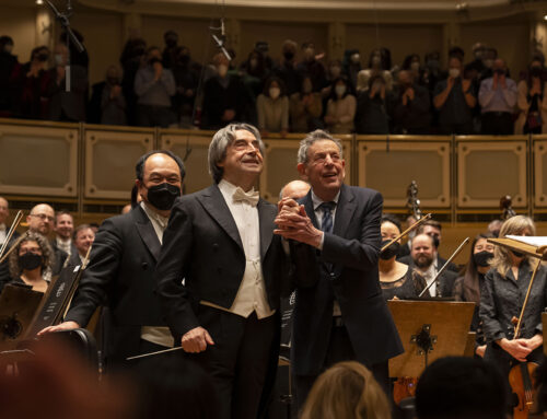 Riccardo Muti dirige la prima esecuzione della Sinfonia n.11 di Philip Glass