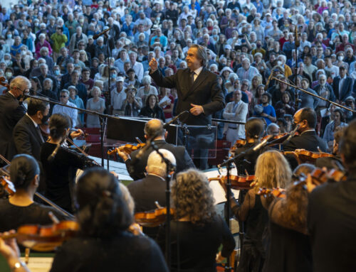“Riccardo Muti encara la recta final de su carrera en Chicago” – Articolo su El País