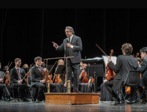 «Non perdete questi ragazzi». La lezione di Riccardo Muti al Teatro Coccia